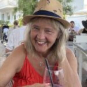 Profile photo of Liz<span class="bp-unverified-badge"></span>